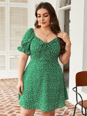 Vestido Plus Size Boho com Nó na Gola e Estampa de Florzinhas