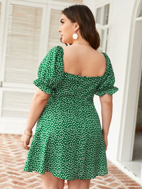 Vestido Plus Size Boho com Nó na Gola e Estampa de Florzinhas