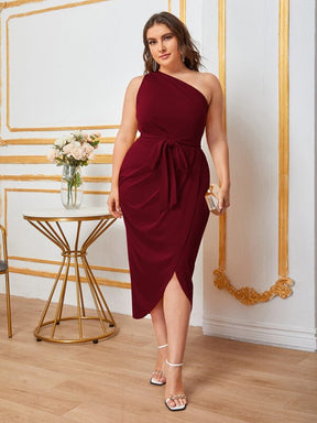 Vestido Plus Size Assimétrico com Cinto e Estilo Envelope, Simples e Elegante