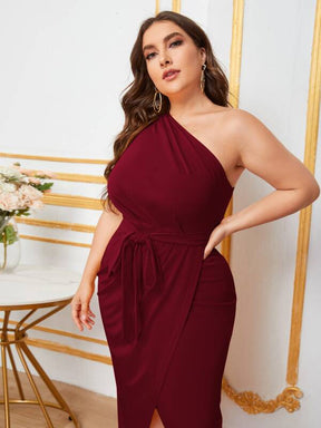 Vestido Plus Size Assimétrico com Cinto e Estilo Envelope, Simples e Elegante