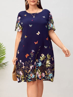 Vestido Plus Size Floral Borboleta Boho de Manga Curta