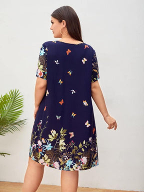 Vestido Plus Size Floral Borboleta Boho de Manga Curta