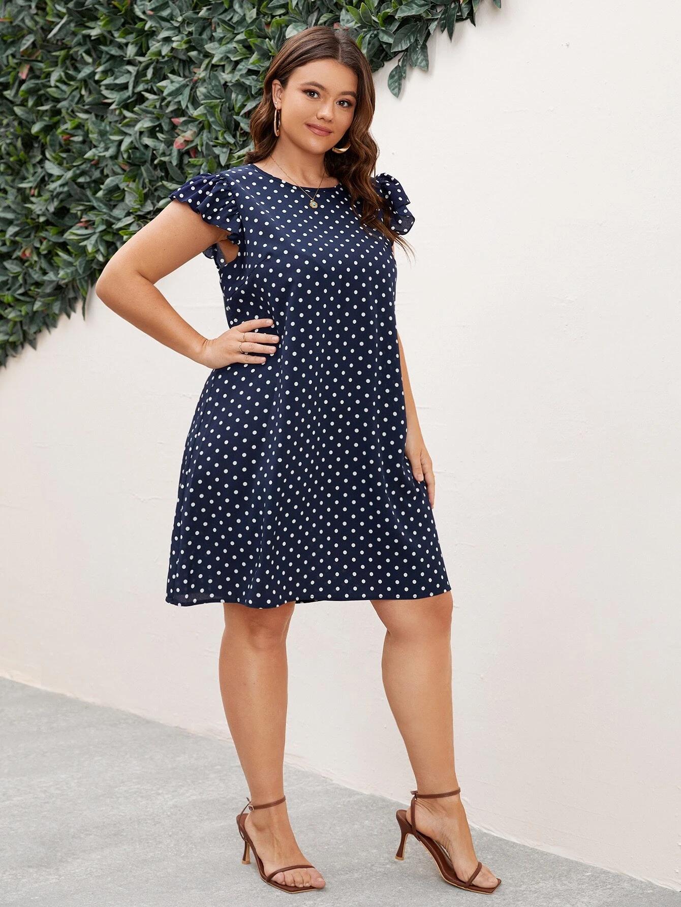 Vestido Plus Size Tipo Túnica com Babado e Bolinhas, Manga Esvoaçante