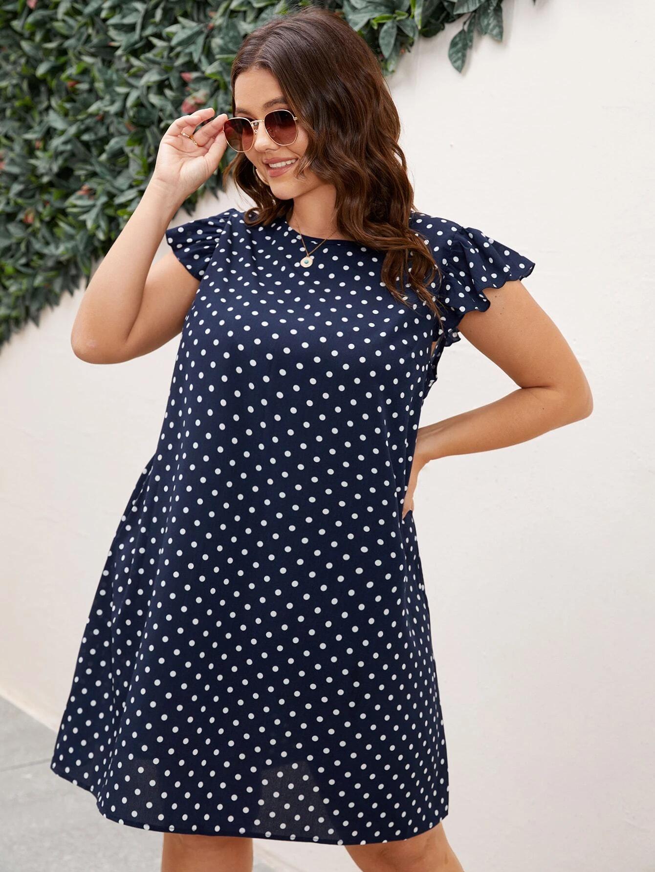 Vestido Plus Size Tipo Túnica com Babado e Bolinhas, Manga Esvoaçante