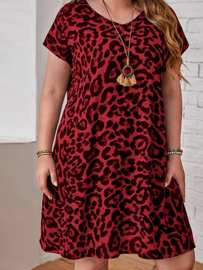 Vestido Plus Size Casual com Estampa de Leopardo e Manga Morcego