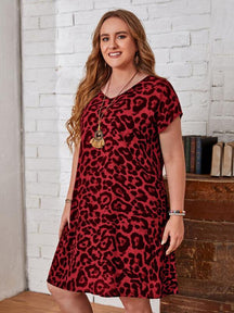 Vestido Plus Size Casual com Estampa de Leopardo e Manga Morcego