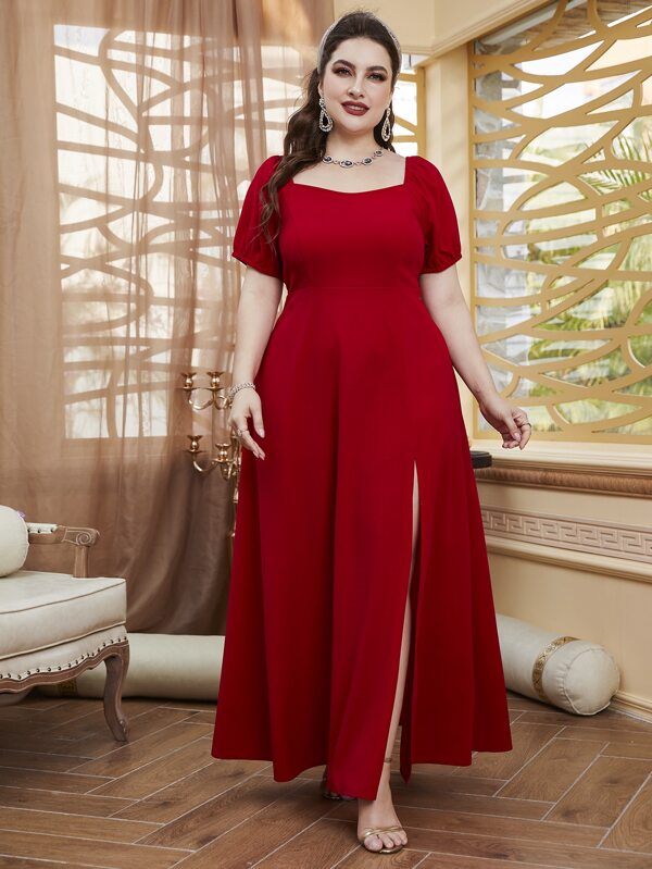 Vestido Plus Size Simples e Elegante com Abertura Lateral