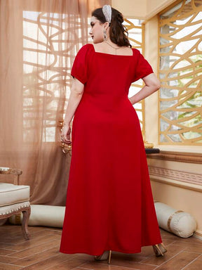 Vestido Plus Size Simples e Elegante com Abertura Lateral