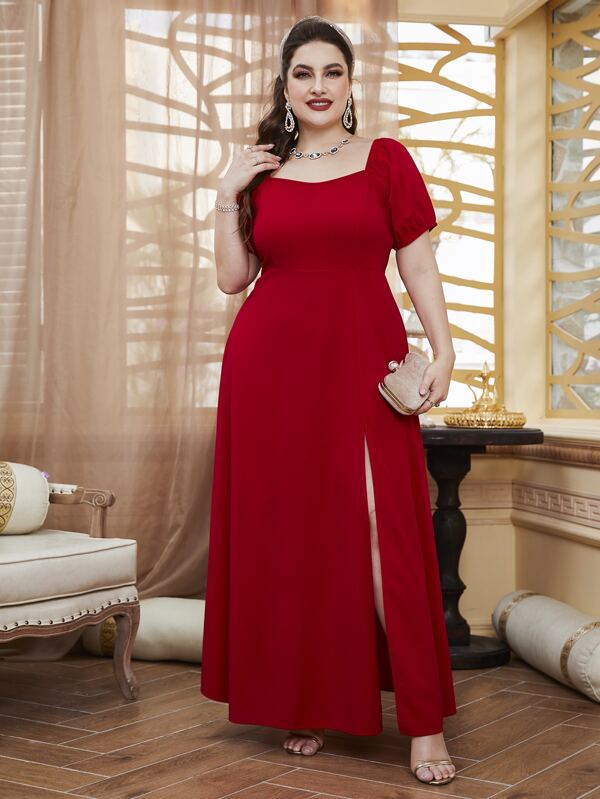 Vestido Plus Size Simples e Elegante com Abertura Lateral