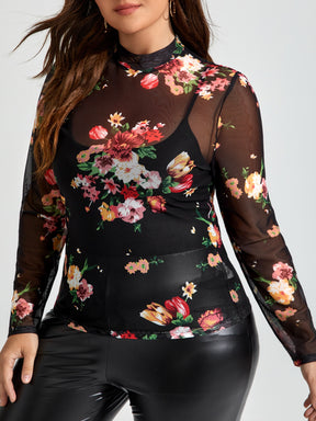 Top Plus Size com Estampa Floral, Decote em Malha e Sem Aro