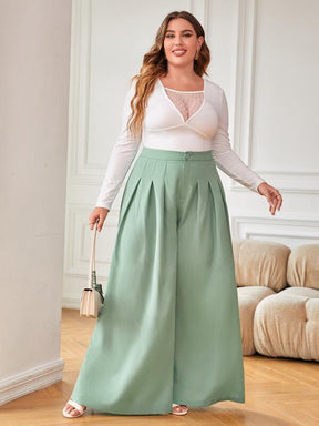 Calça Plus Size de Pernas Largas com Cintura Alta e Detalhe Doblado