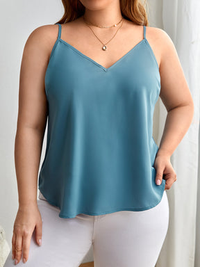 Blusa Plus Size Simples e Casual com Decote de Regata