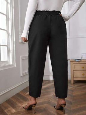 Calça Plus Size Estilo Saco de Papel com Cinto