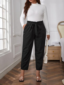 Calça Plus Size Estilo Saco de Papel com Cinto