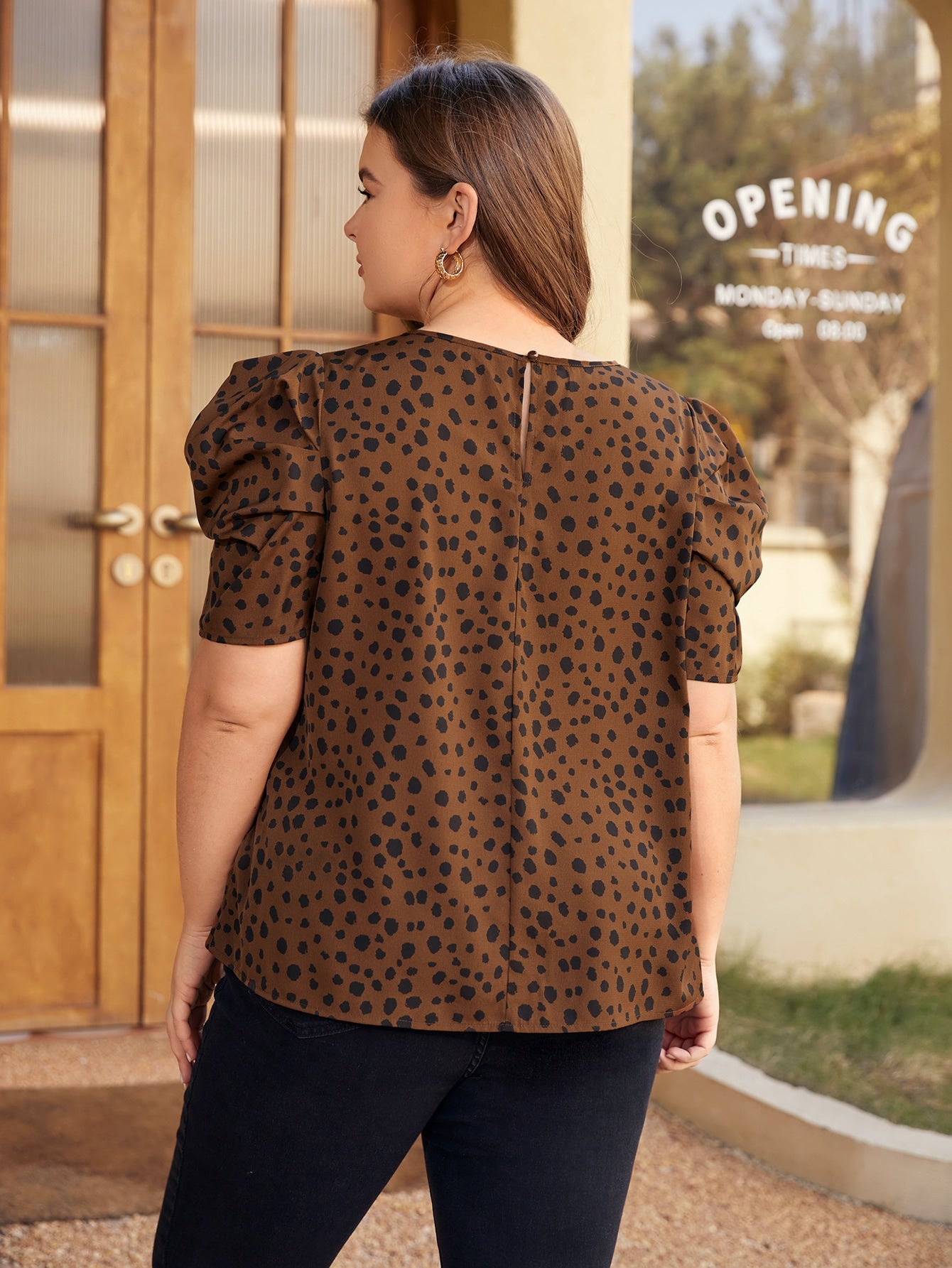 Blusa Plus Size com Estampa Dálmata e Manga Bufante