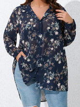 Camisa Plus Size com Decote em V e Estampa Floral de Manga Longa