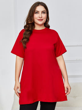 Camiseta Plus Size Simples com Bainha Dividida e Manga Curta