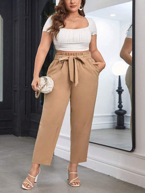 Calça Plus Size Estilo Saco de Papel com Cinto