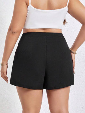 Short Plus Size Cintura Alta com Detalhe Doblado de Perna Reta