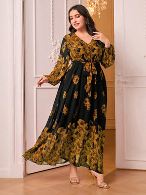 Vestido Plus Size com Estampa Floral, Manga de Lanterna e Cinto