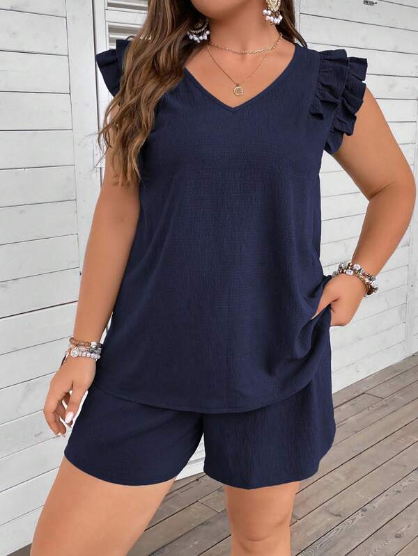 Conjunto Plus Size de Duas Peças: Top com Acabamento de Babados e Nó Frontal + Shorts