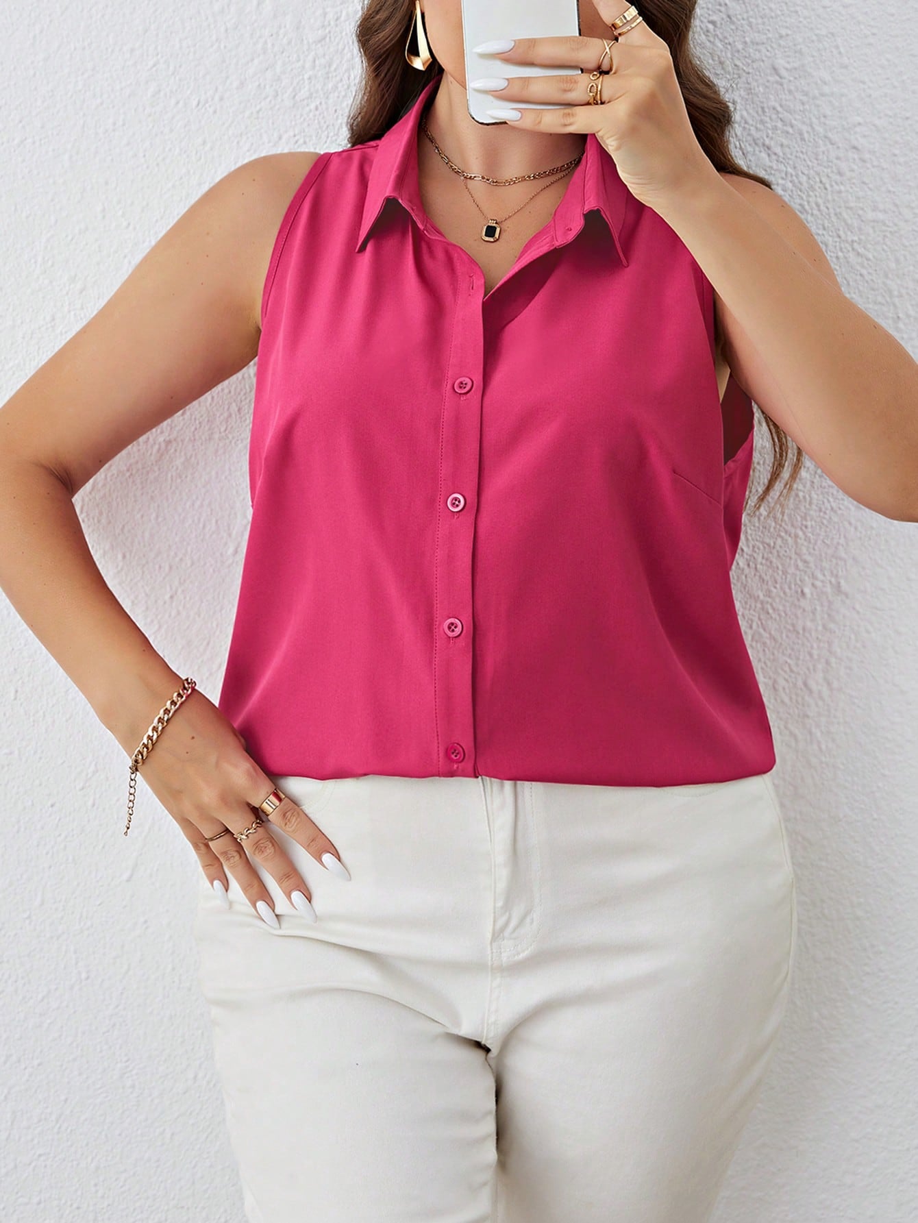 Camisa Plus Size Simples com Botão Frontal e Sem Mangas