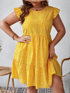 Vestido Plus Size de Verão com Babados e Estampa Floral Discreta