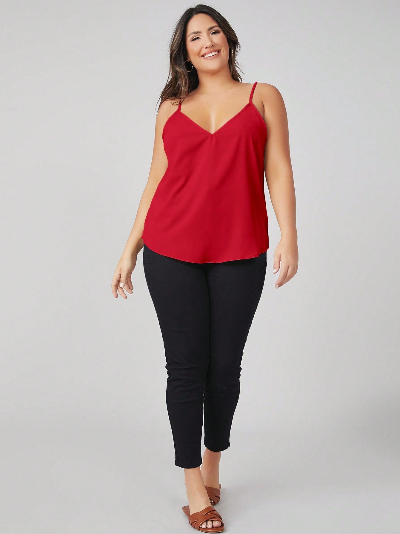 Blusa Plus Size Simples e Casual com Decote de Regata