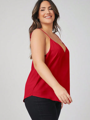 Blusa Plus Size Simples e Casual com Decote de Regata