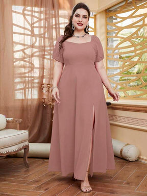 Vestido Plus Size Simples e Elegante com Abertura Lateral