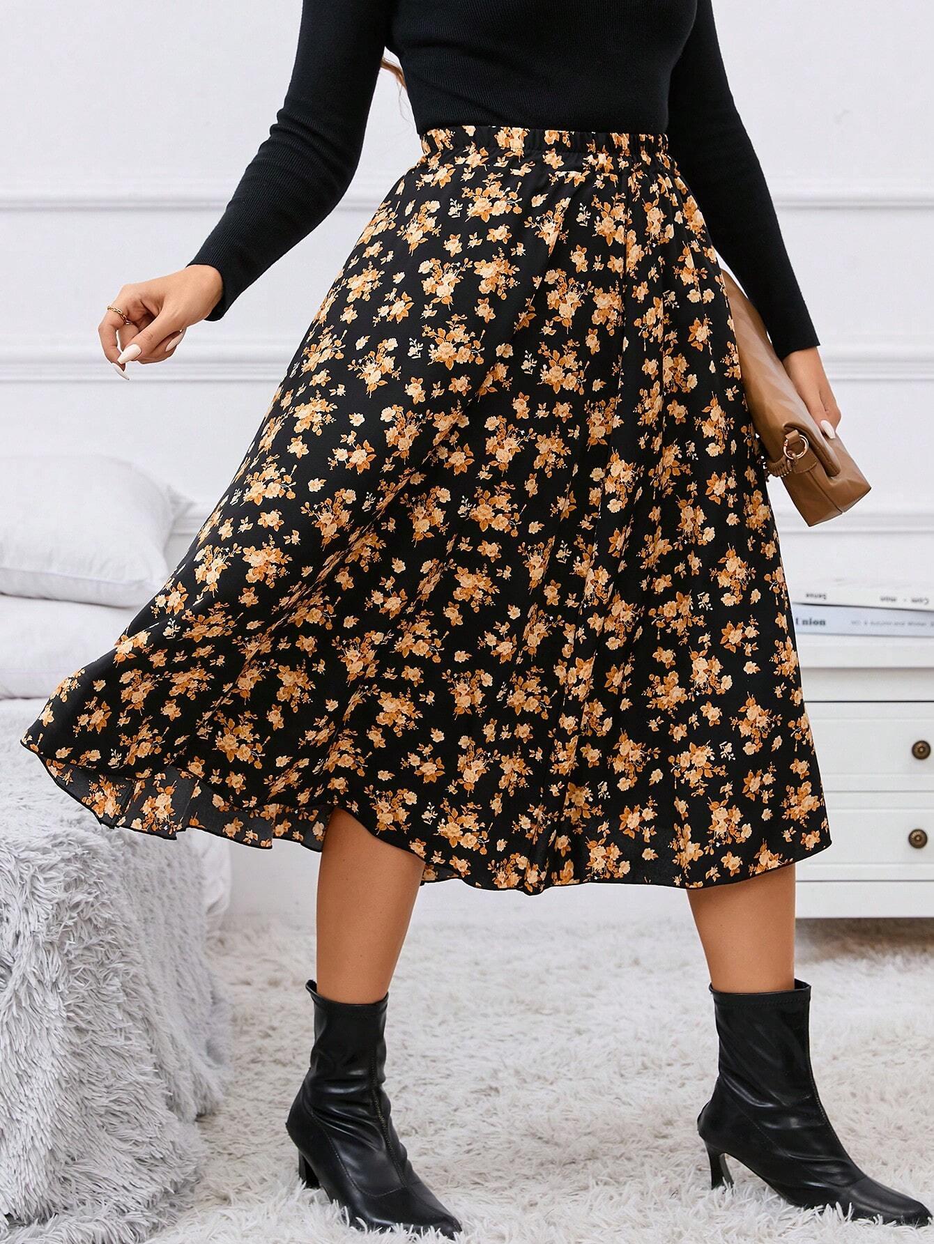 Saia Plus Size Média Tipo Flare com Impressão Floral e Caimento Solto