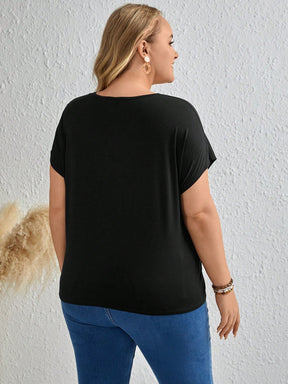 Camiseta Plus Size Listrada com Manga de Asa de Morcego