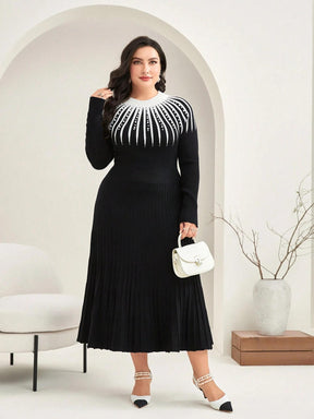 Vestido Suéter Plus Size com Detalhe de Pérola e Bloco de Cor