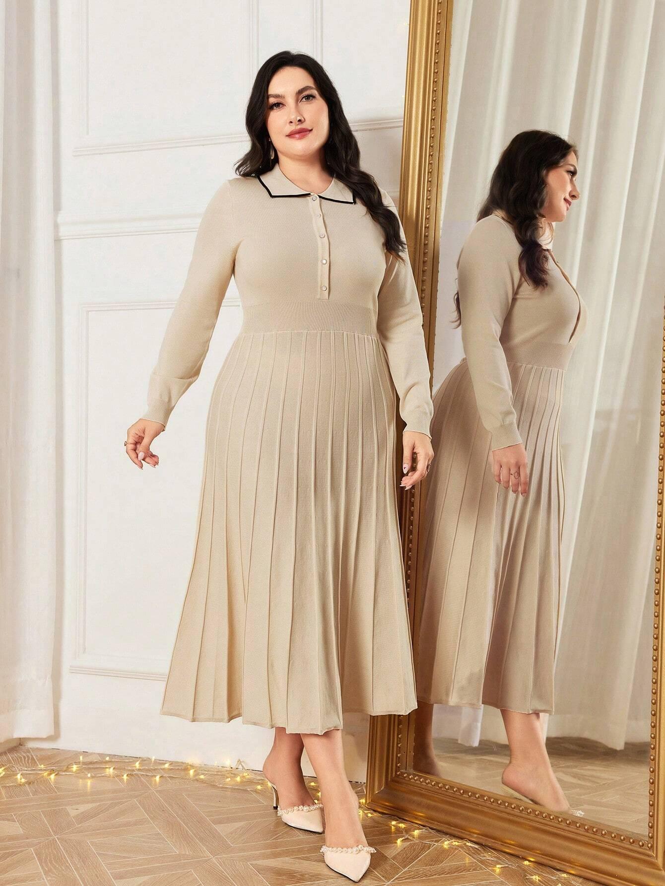 Vestido Plus Size de Malha com Gola Polo e Bainha Plissada