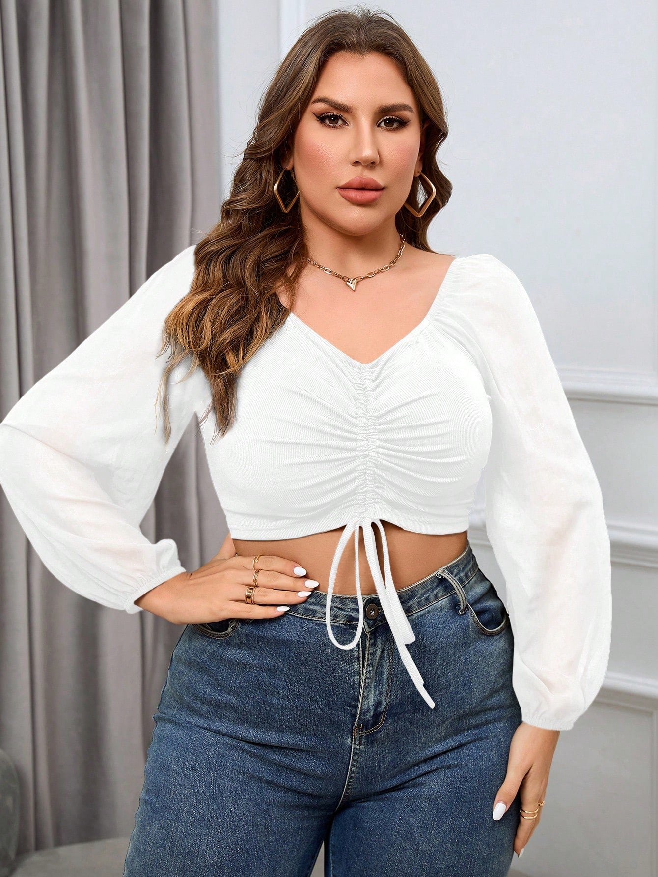 Top Crop Plus Size Fora do Ombro com Cordão Frontal