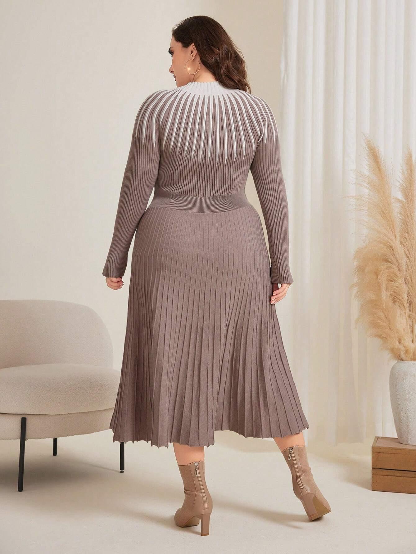 Vestido Suéter Plus Size com Detalhe de Pérola e Bloco de Cor