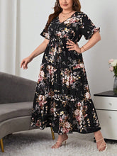 Vestido Plus Size com Estampa Floral e Cinto