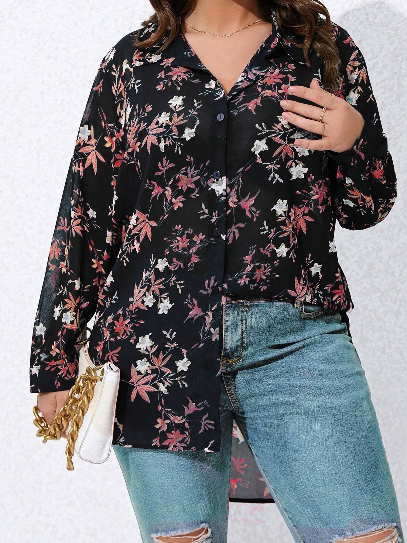 Camisa Plus Size com Decote em V e Estampa Floral de Manga Longa